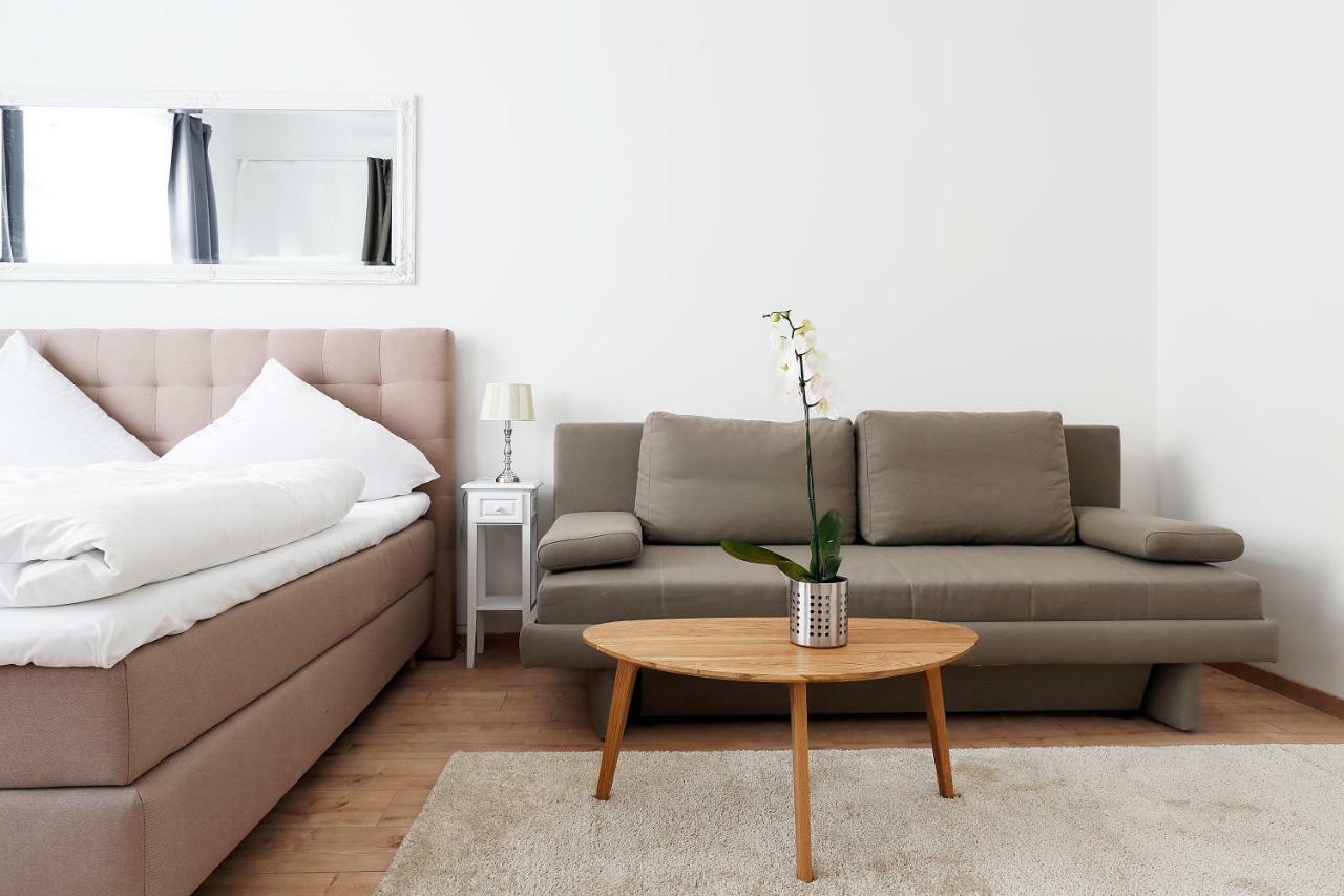 Appartement Blisse By Rockchair L Superhost Status L 5 Schlafzimmer 3 Baeder 3 Balkone L Family & Business Flair Welcomes You! Berlijn